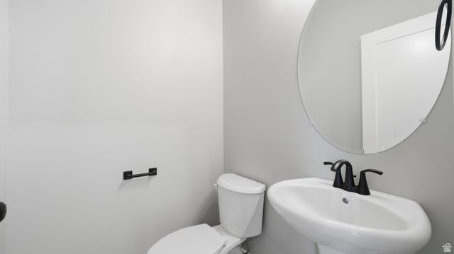 3385 E BAYWATER DR, Eagle Mountain, UT 84005