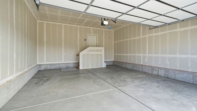 3385 E BAYWATER DR, Eagle Mountain, UT 84005