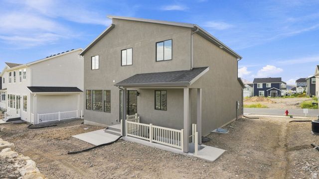 3385 E BAYWATER DR, Eagle Mountain, UT 84005