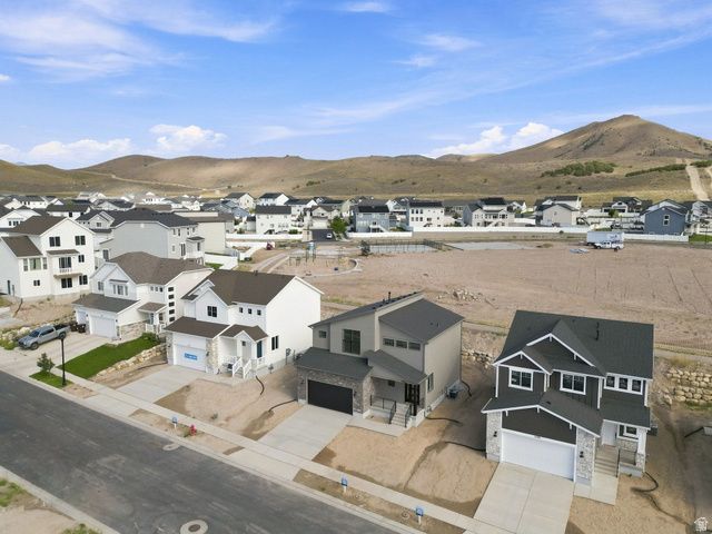 3385 E BAYWATER DR, Eagle Mountain, UT 84005