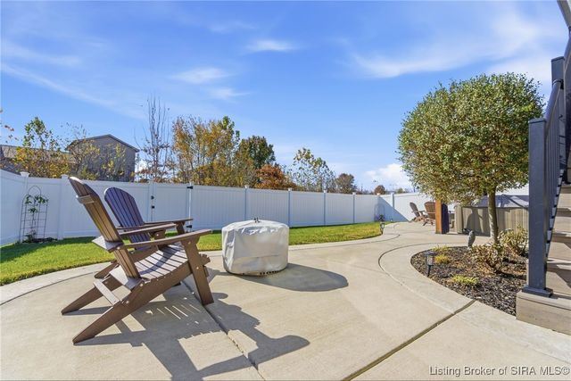 4013 Williams Crossing Way, Jeffersonville, IN 47130