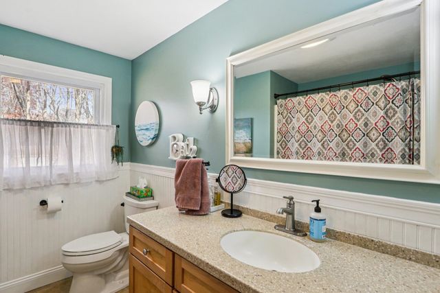 10 Old Coach Road, Atkinson, NH 03811