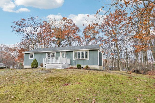 10 Old Coach Road, Atkinson, NH 03811