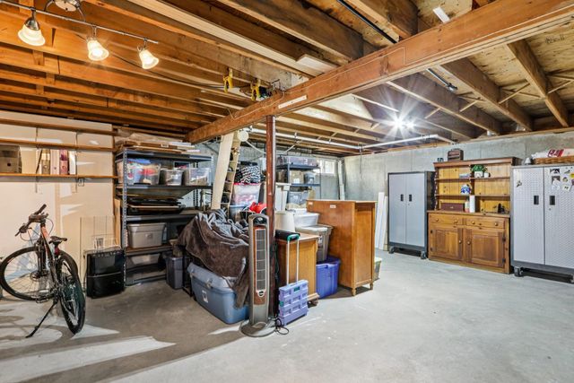 10 Old Coach Road, Atkinson, NH 03811