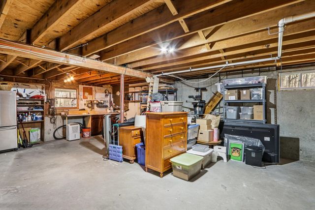 10 Old Coach Road, Atkinson, NH 03811