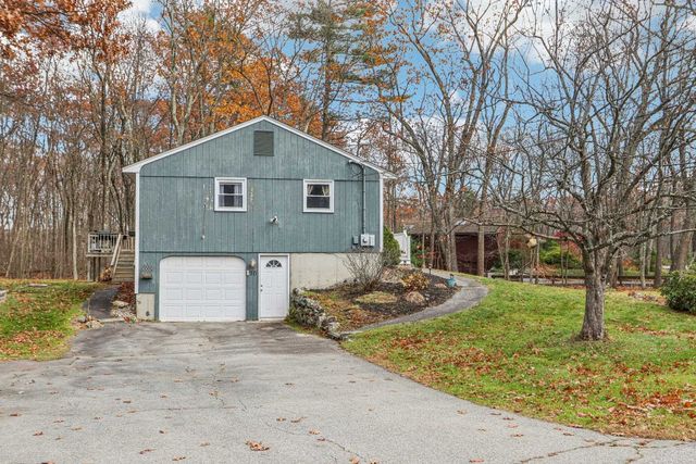 10 Old Coach Road, Atkinson, NH 03811