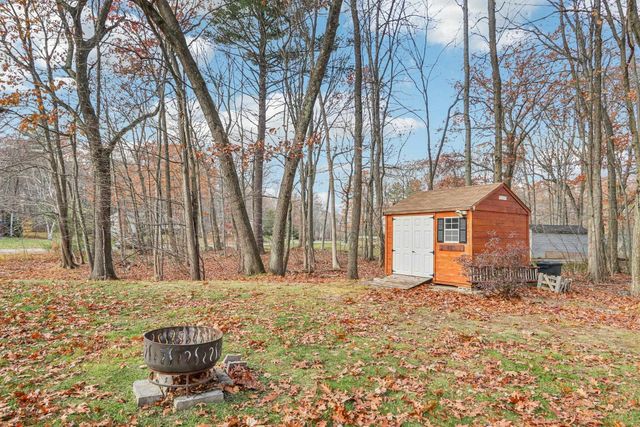 10 Old Coach Road, Atkinson, NH 03811