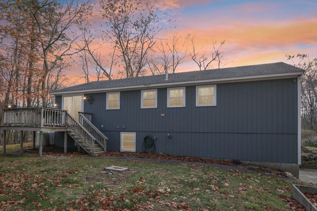 10 Old Coach Road, Atkinson, NH 03811