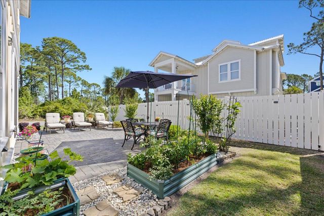 94 Lakeland Drive, Miramar Beach, FL 32550
