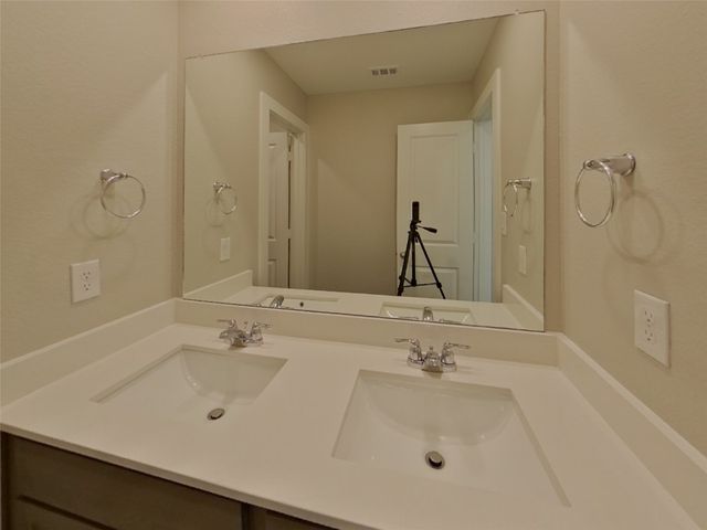 727 Lacewing Drive, Arlington, TX 76005