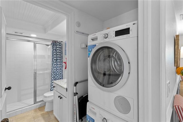 320 14th AVE S # 320C, Naples, FL 34102