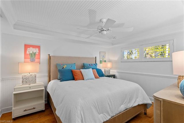 320 14th AVE S # 320C, Naples, FL 34102