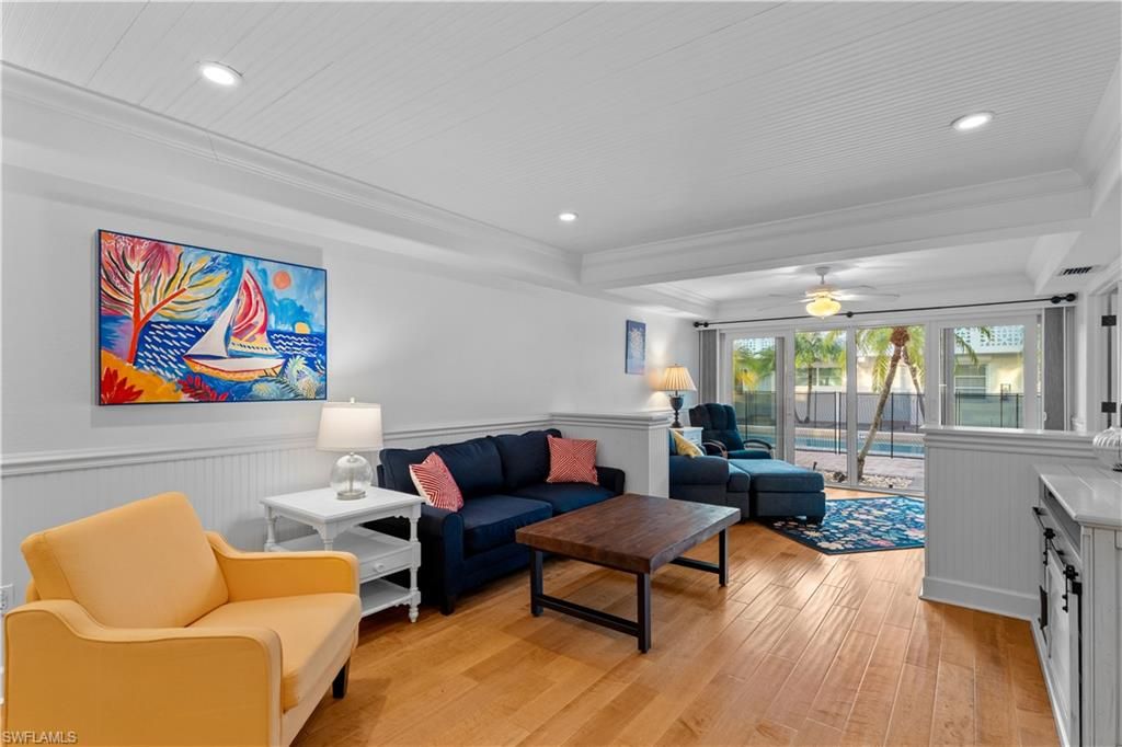 320 14th AVE S # 320C, Naples, FL 34102