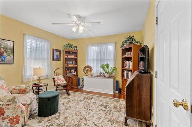 1878 Camden Forest Drive, Winston-salem, NC 27127