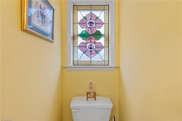 1878 Camden Forest Drive, Winston-salem, NC 27127