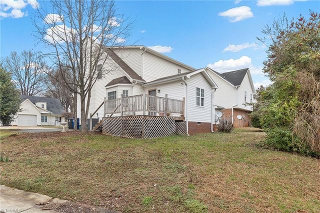 1878 Camden Forest Drive, Winston-salem, NC 27127