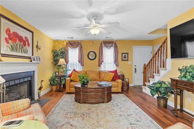 1878 Camden Forest Drive, Winston-salem, NC 27127