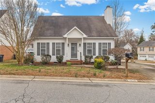 1878 Camden Forest Drive, Winston-salem, NC 27127