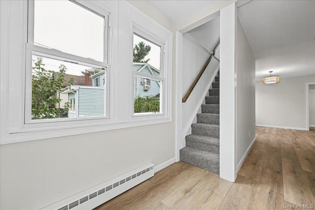 14 Corona Road, Sound Beach, NY 11789 — photo 3