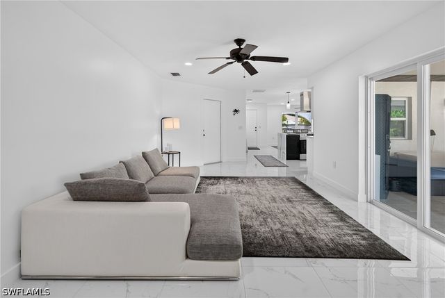 6055 Macbeth LN, Fort Myers, FL 33908