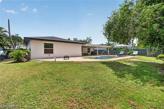 6055 Macbeth LN, Fort Myers, FL 33908