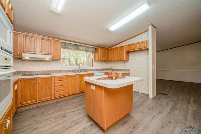 486 Strickland Hills Rd, Longview, TX 75605