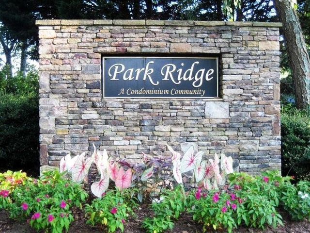 511 Park Ridge Circle, Marietta, GA 30068