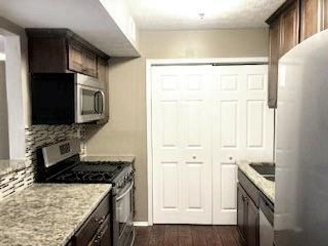511 Park Ridge Circle, Marietta, GA 30068