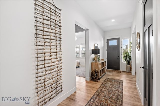 1711 Wyatt Earp Court, Belgrade, MT 59714