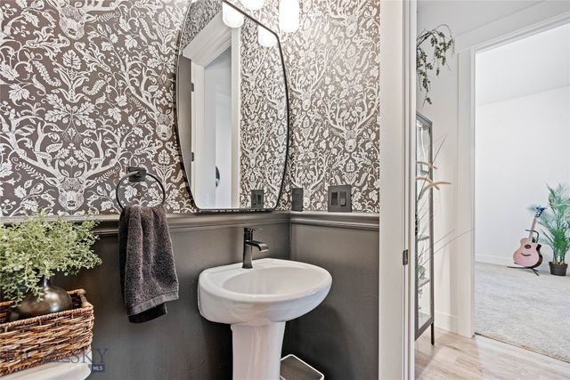 1711 Wyatt Earp Court, Belgrade, MT 59714