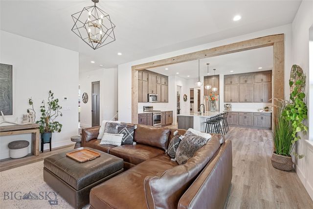 1711 Wyatt Earp Court, Belgrade, MT 59714