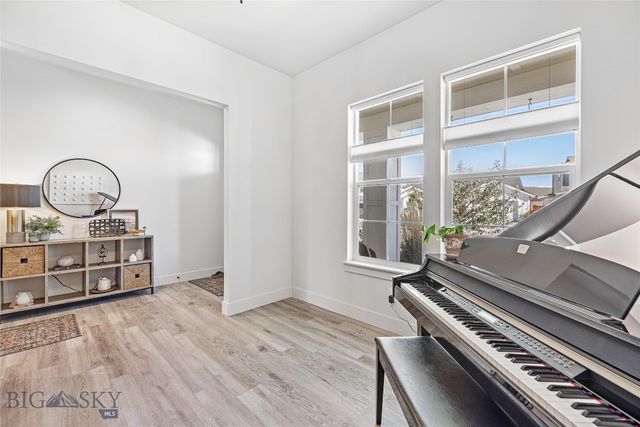 1711 Wyatt Earp Court, Belgrade, MT 59714