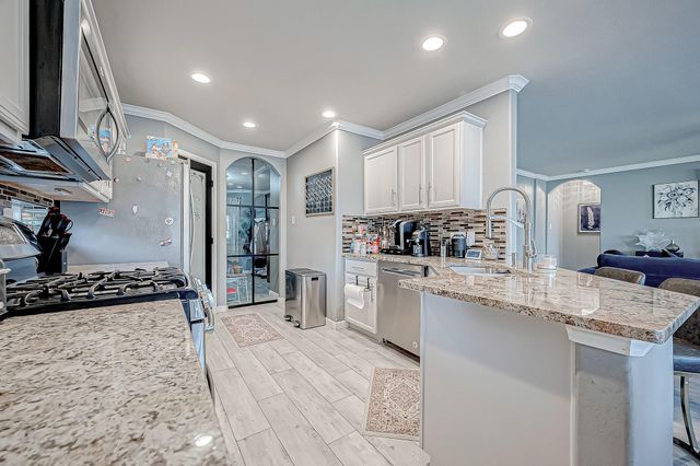 17923 Cypress Side Drive, Cypress, TX 77433