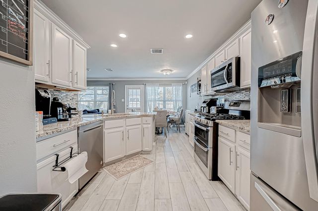 17923 Cypress Side Drive, Cypress, TX 77433