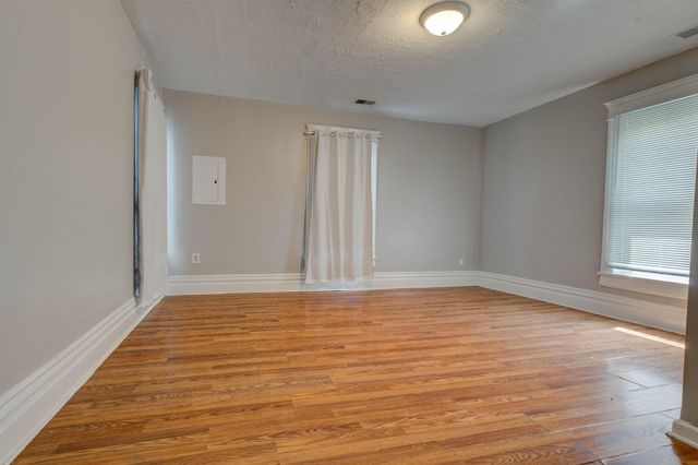 148 W Lexington Avenue, Winchester, KY 40391