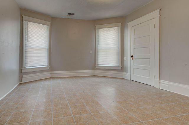 148 W Lexington Avenue, Winchester, KY 40391