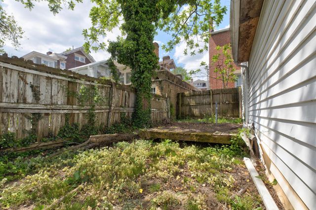 148 W Lexington Avenue, Winchester, KY 40391