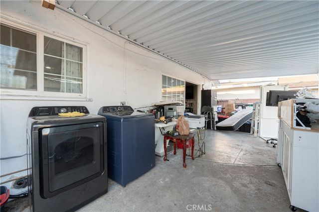 11214 Woodley, Granada Hills, CA 91344