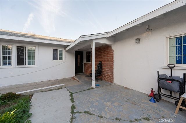 11214 Woodley, Granada Hills, CA 91344