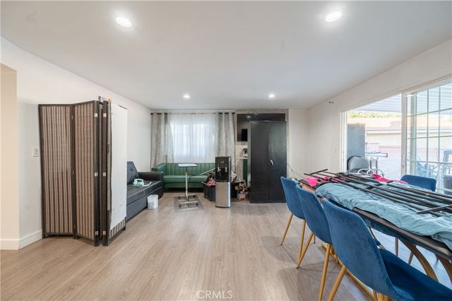 11214 Woodley, Granada Hills, CA 91344