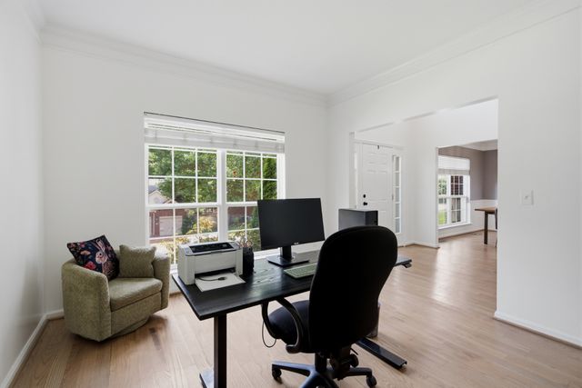 105 Holt Br, Nashville, TN 37211