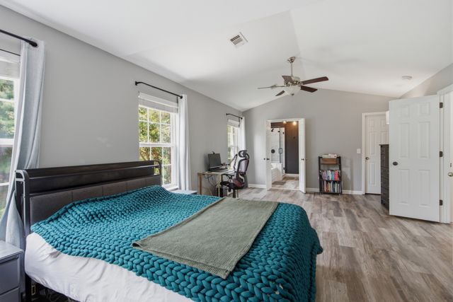 105 Holt Br, Nashville, TN 37211