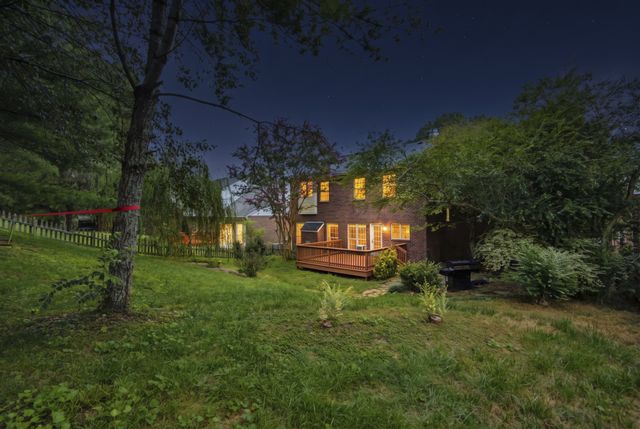 105 Holt Br, Nashville, TN 37211