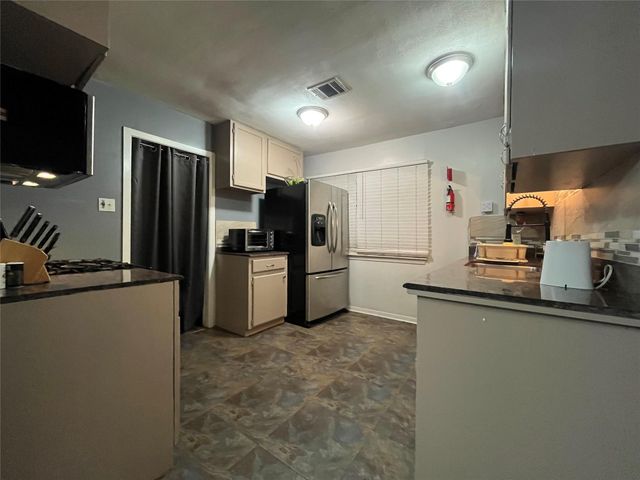 3025 Chimira Lane, Houston, TX 77051