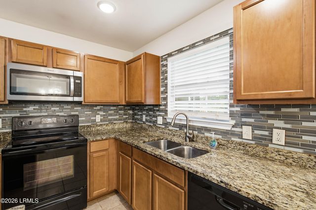 464 Ridgeland Lakes Drive, Ridgeland, SC 29936
