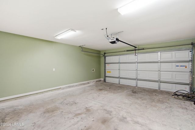 464 Ridgeland Lakes Drive, Ridgeland, SC 29936