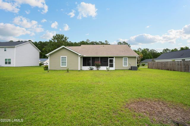 464 Ridgeland Lakes Drive, Ridgeland, SC 29936