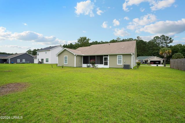 464 Ridgeland Lakes Drive, Ridgeland, SC 29936