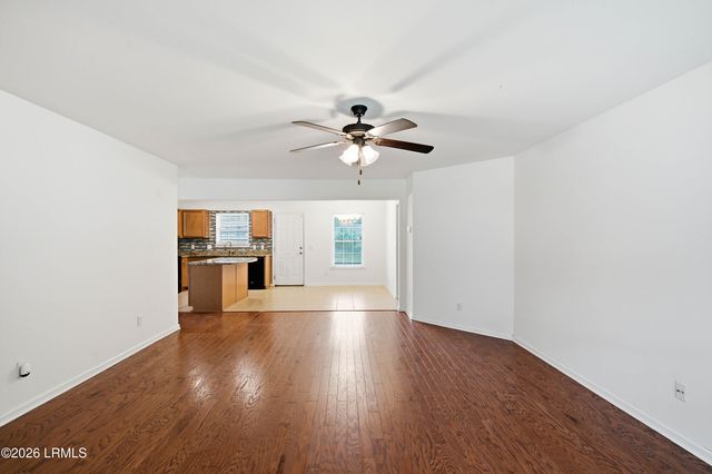 464 Ridgeland Lakes Drive, Ridgeland, SC 29936