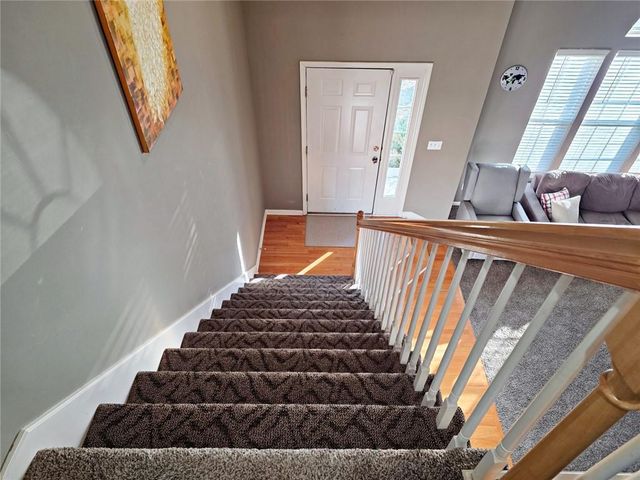 15880 S Bradley Drive, Olathe, KS 66062